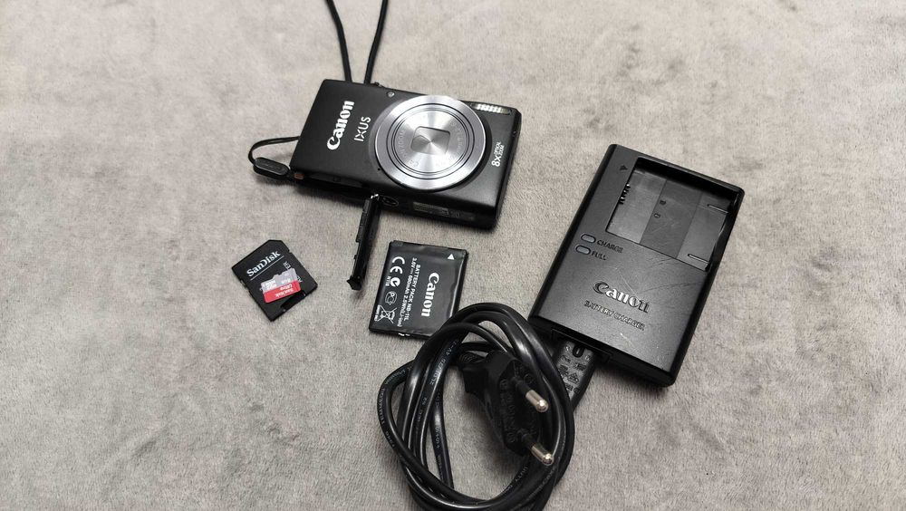 Compact Digital Camera Canon IXUS 132 16.0MP 8x Black Router Wireless