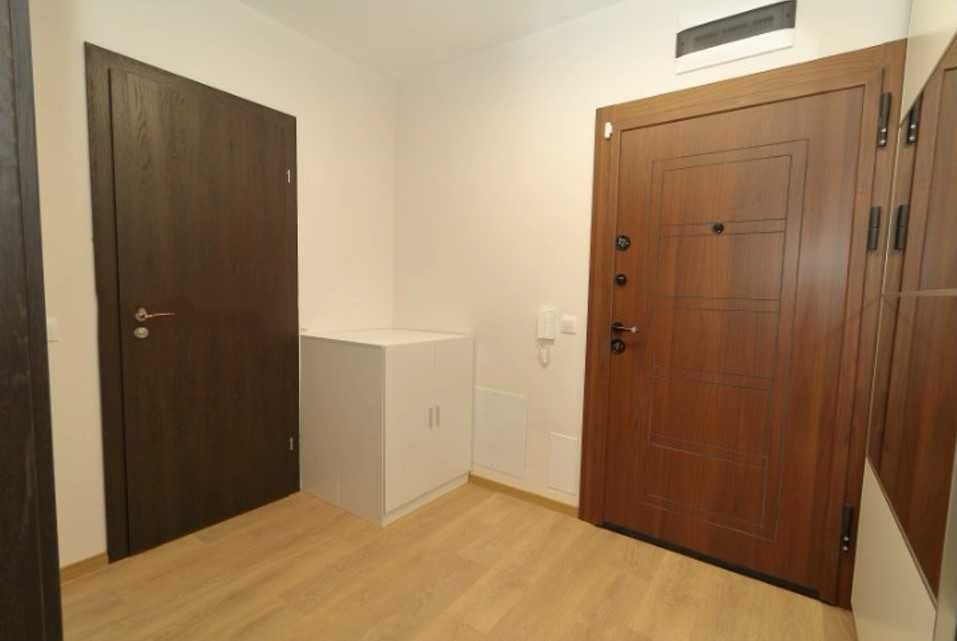 Дава се под наем Двустаен апартамент в София, Дружба 1 - 67 кв.м за 612 € - Снимка #2
