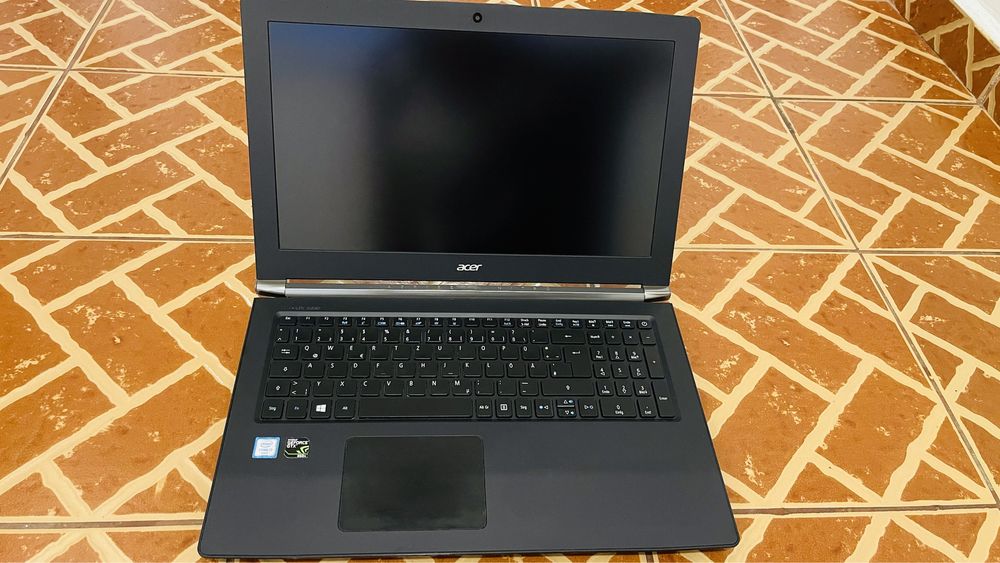 Leptop Laptop gaming Acer V nitro i7 nvidia ssd