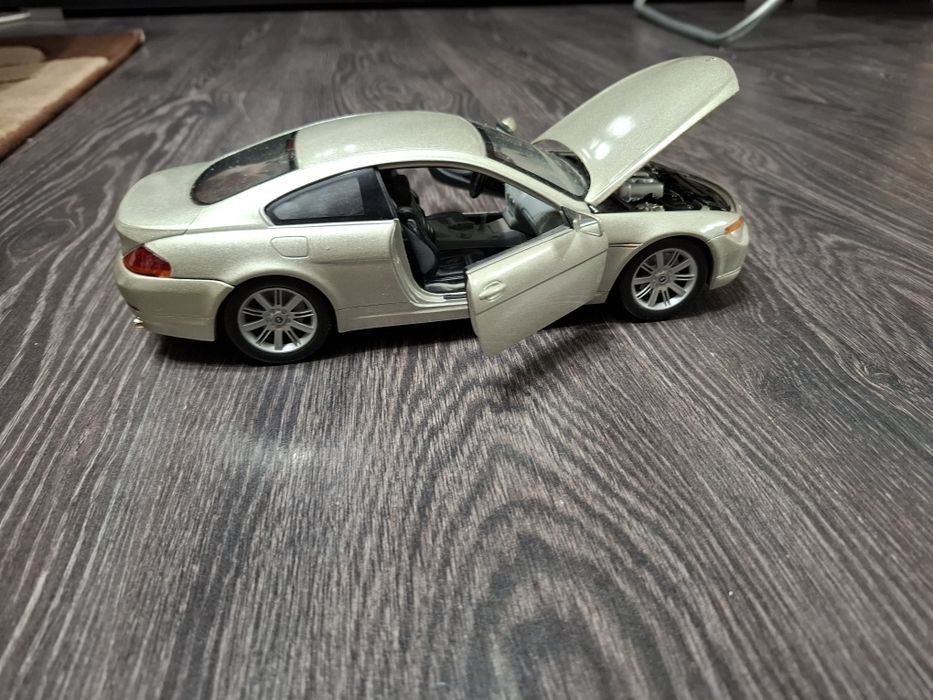 Macheta auto BMW 645Ci coupe 1/18