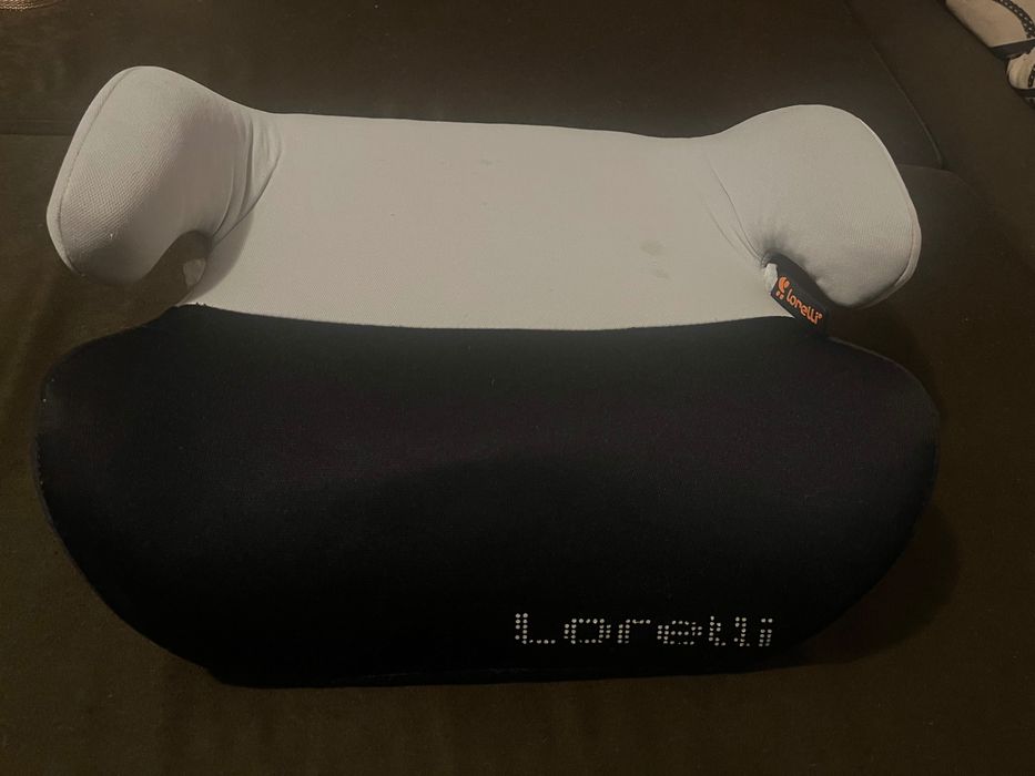 Седалка за деца в кола