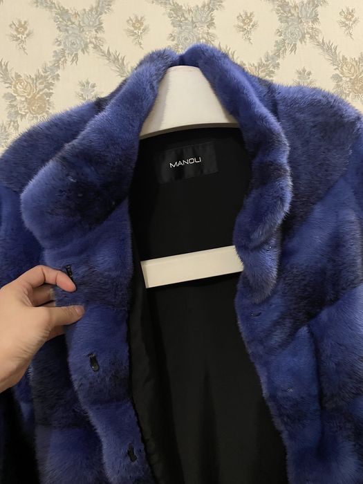 Роскошная греческая норковая шуба от бренда Manoli в оттенке индиго
