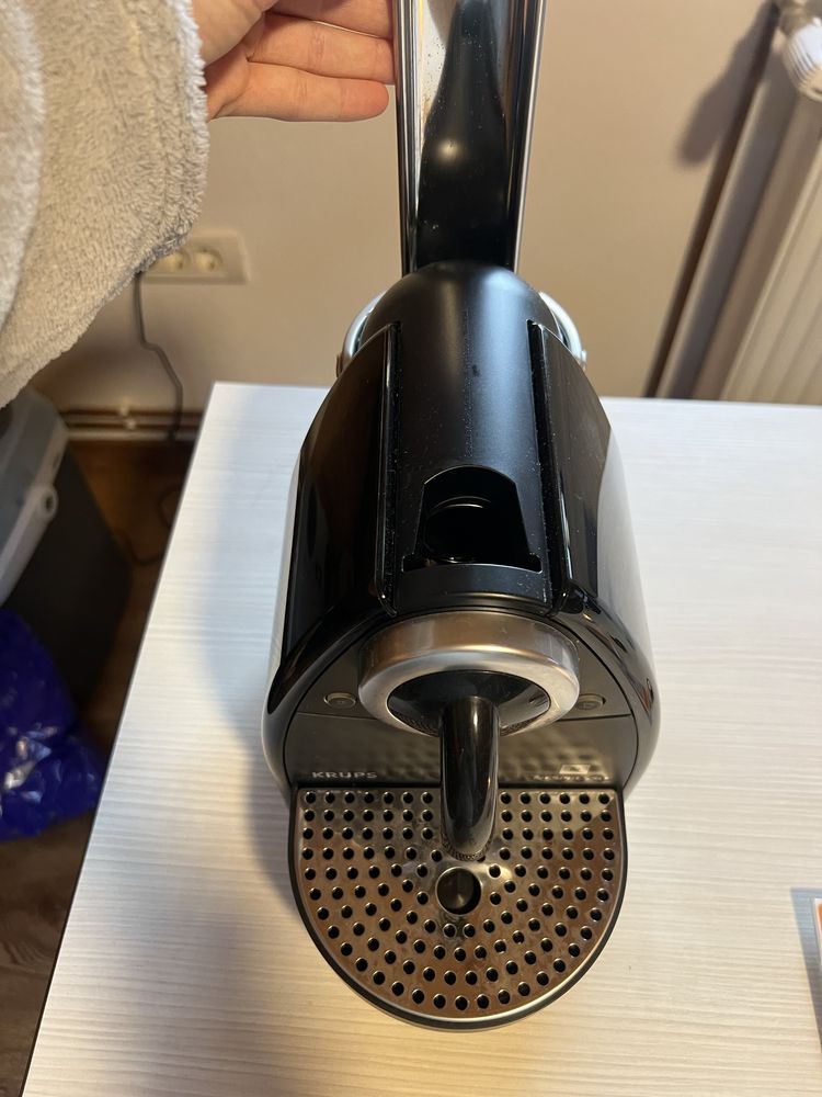 Vand espressor de cafea NESPRESSO