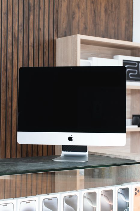 iMac 2017 21inch 8/1TB intel i5 Windows/MacOs