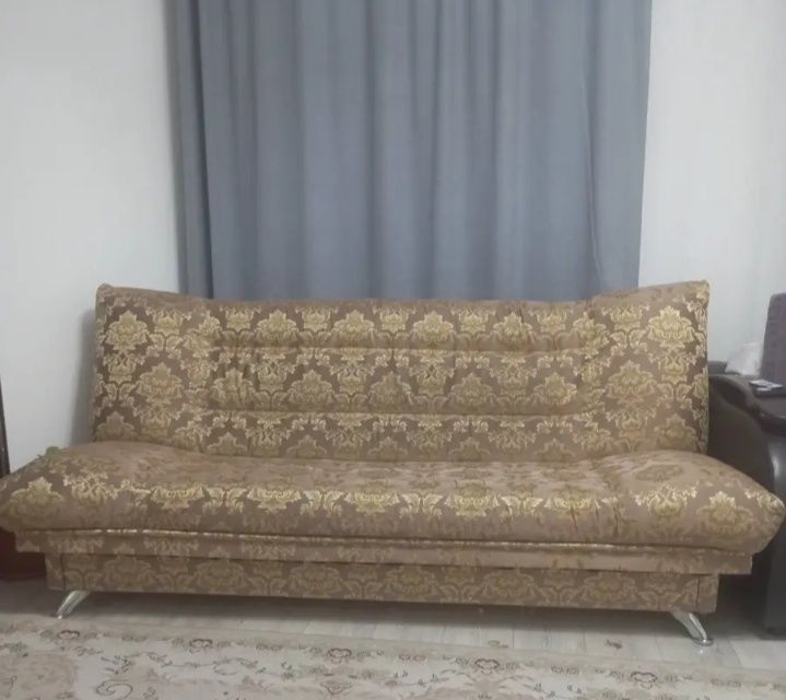 Продам диван и два кресла