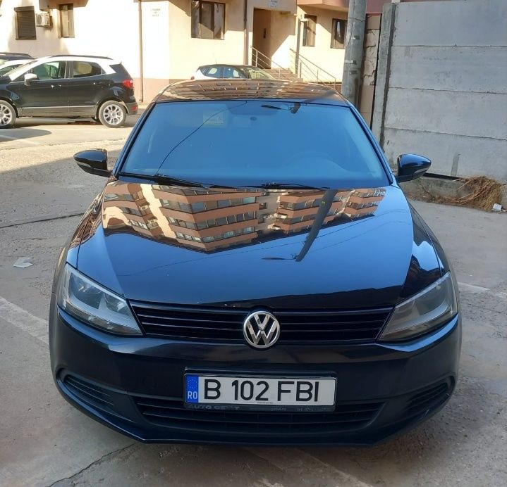 Vând Volkswagen jeta 2.0 Tdi anul 2013 fabricatie Proprietar în acte !