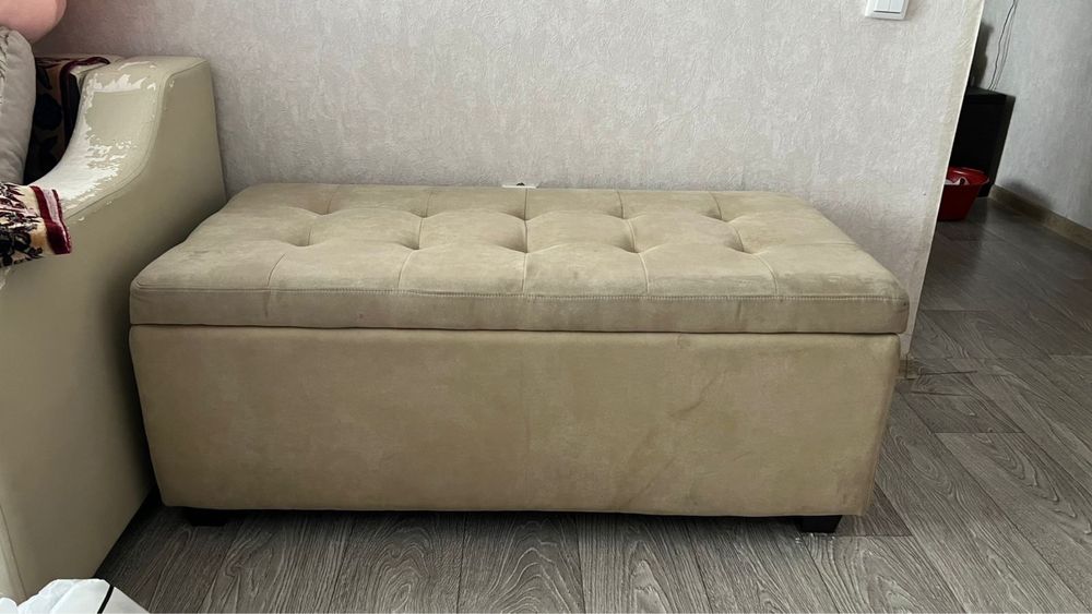 Продам пуфик  б,у