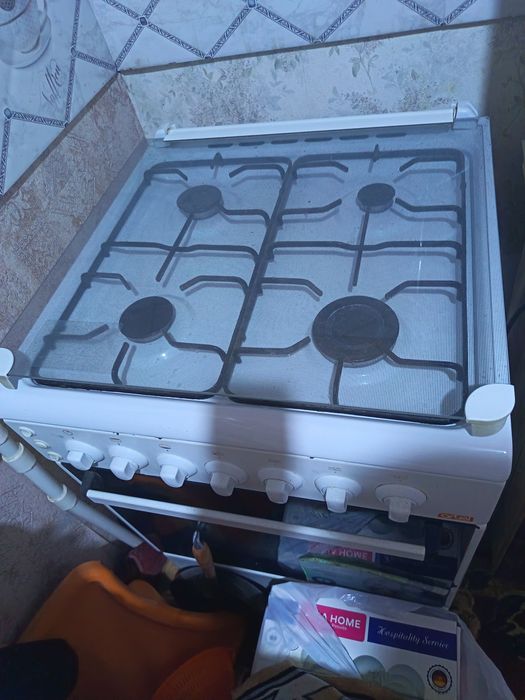 Gaz plita artel sotiladi