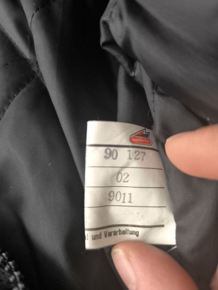 „Лилавата мълния“ – дамско кожено мото яке за продажба не alpinestars