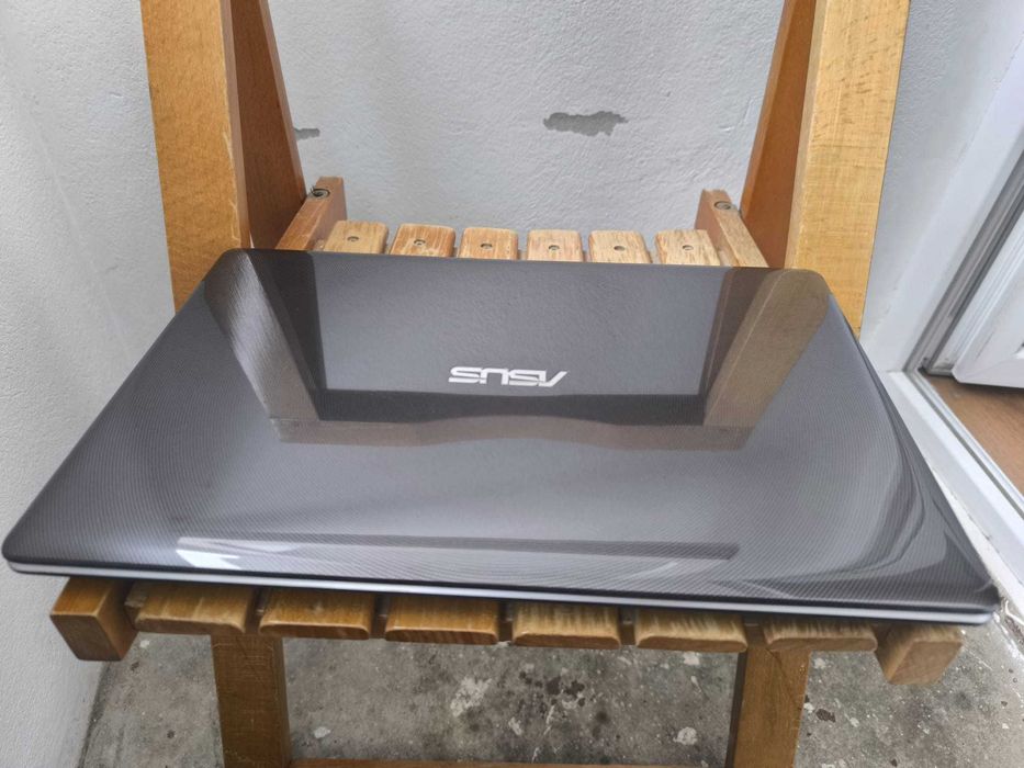 Laptop Asus X550V