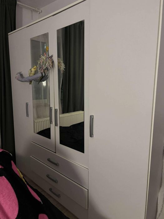 Vand sifonier de camera alb impecabil