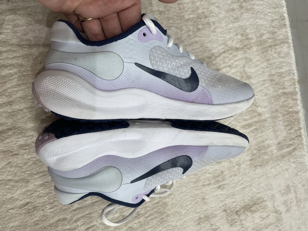 Маратонки Nike-33,5 номер
