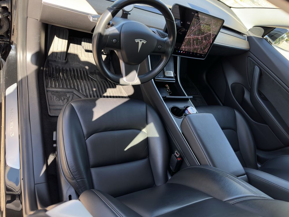Tesla Model 3 Long Range 2019