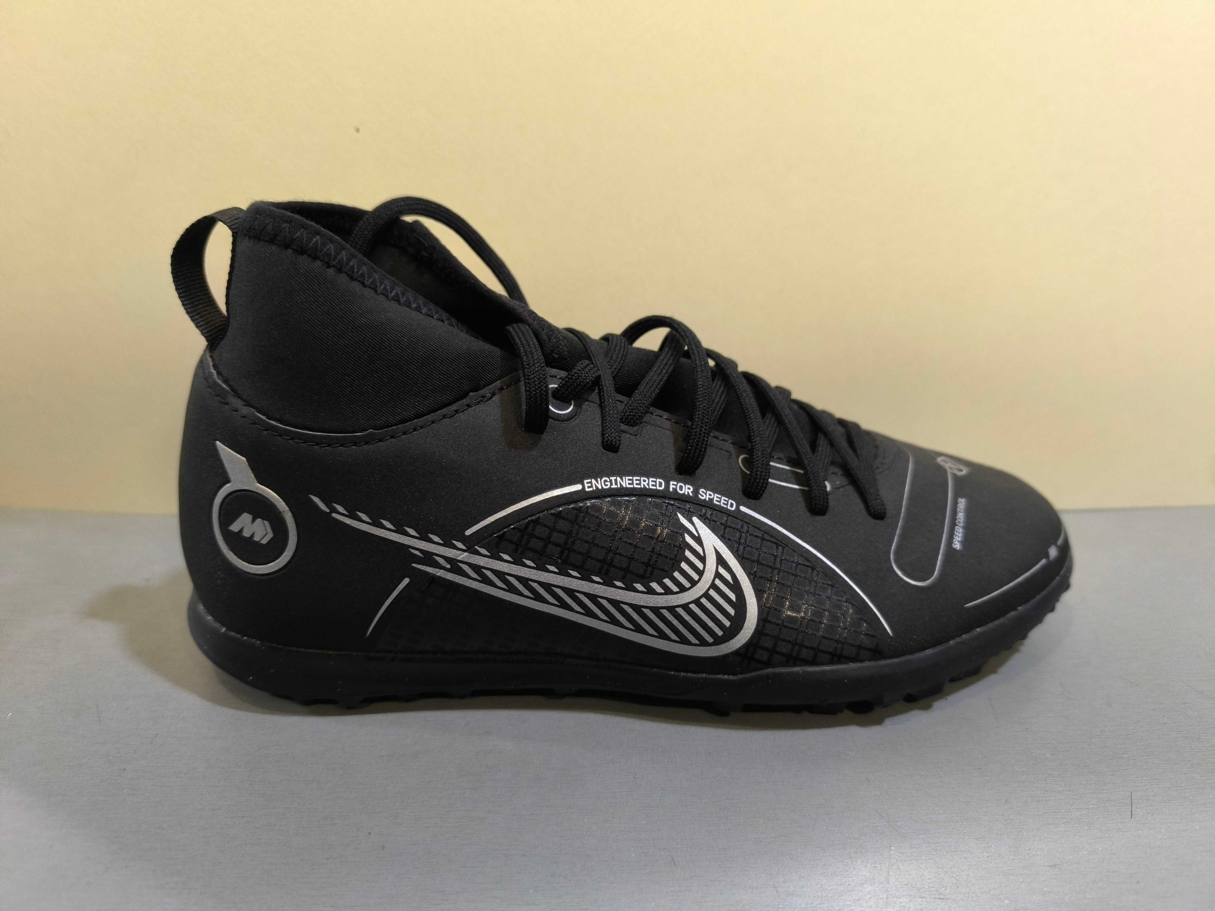 Nike Mercurial N36,37,5,38,5.Детски футболни стоножки.Нови.Оригинал.