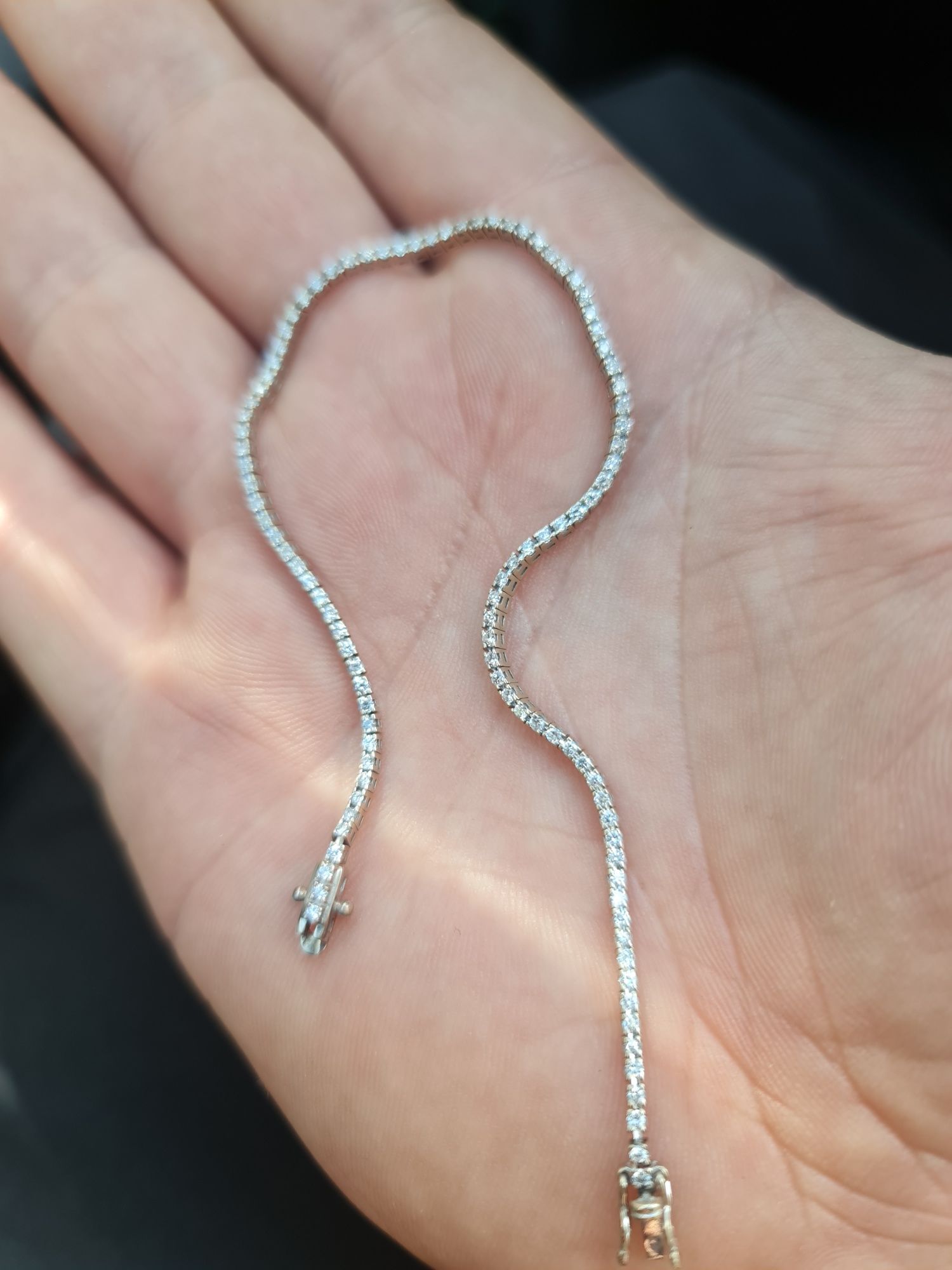 Brățară tenis 18 k diamante F-G