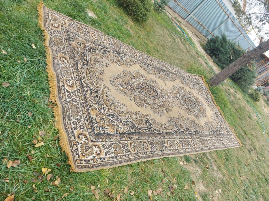 Ковер 2,3 х 4,9 светлый