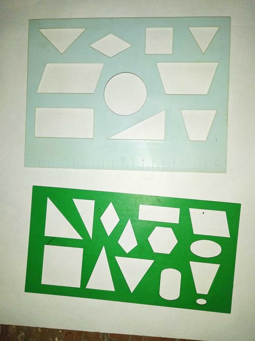 Трафаретная линейка с геометрическими фигурами, цена дана за одну