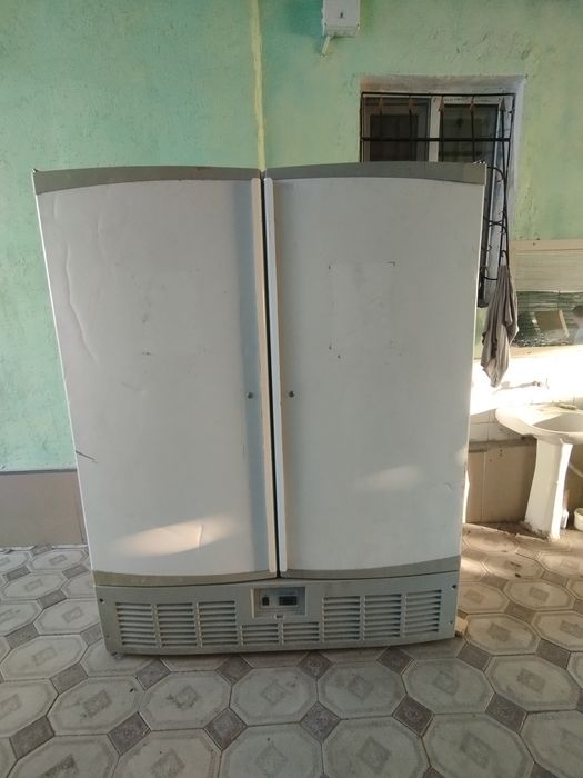 Продам холодильник