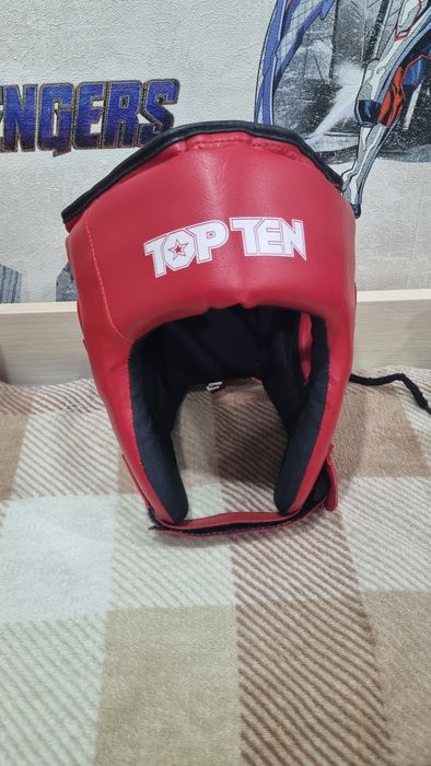 Шлем TOP TEN красный