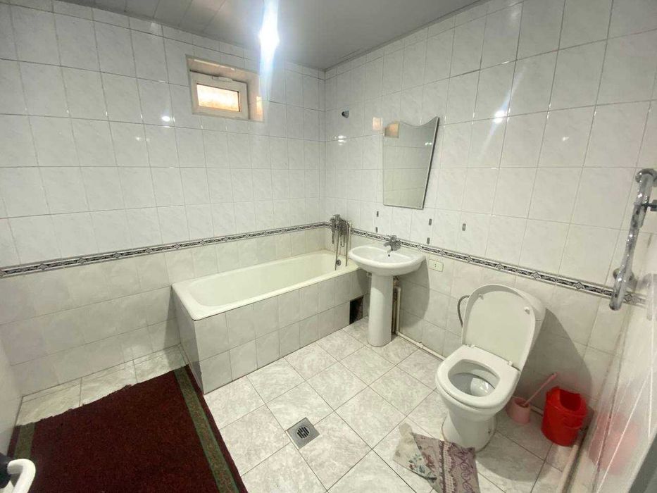 продам дом Алмазарский район, махалла Майкурган 8 соток, фасад 22 м.