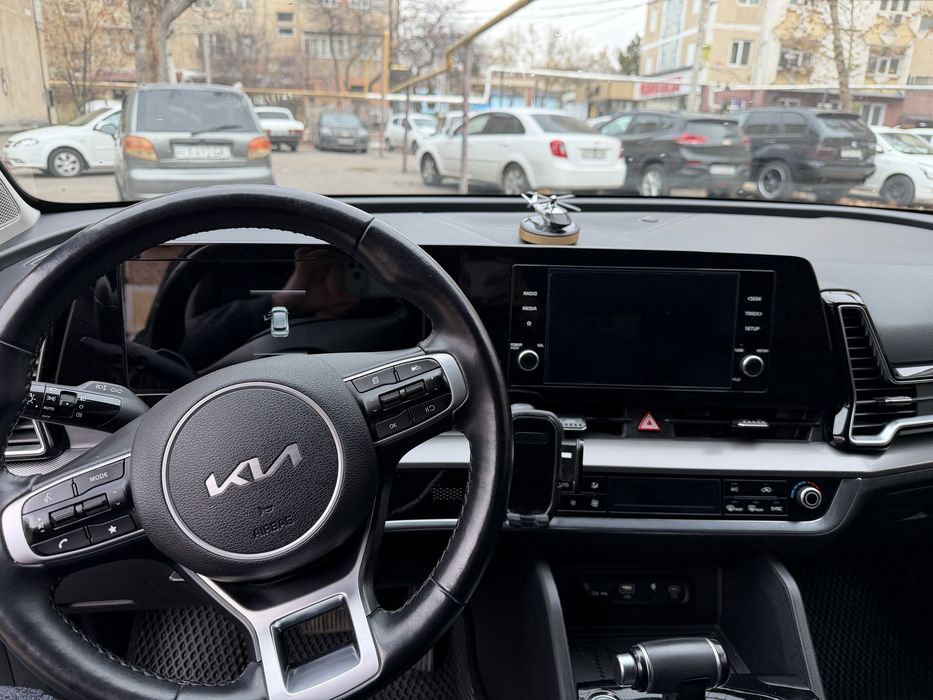 KIA SPORTAGE 4x4 sotiladi