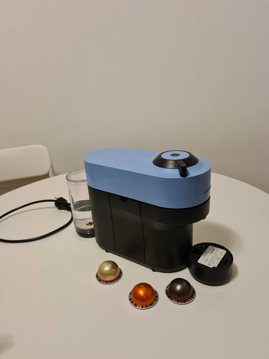 Espresor Nespresso cu capsule
