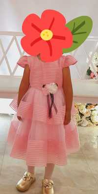 Розовое детское вечернее платье