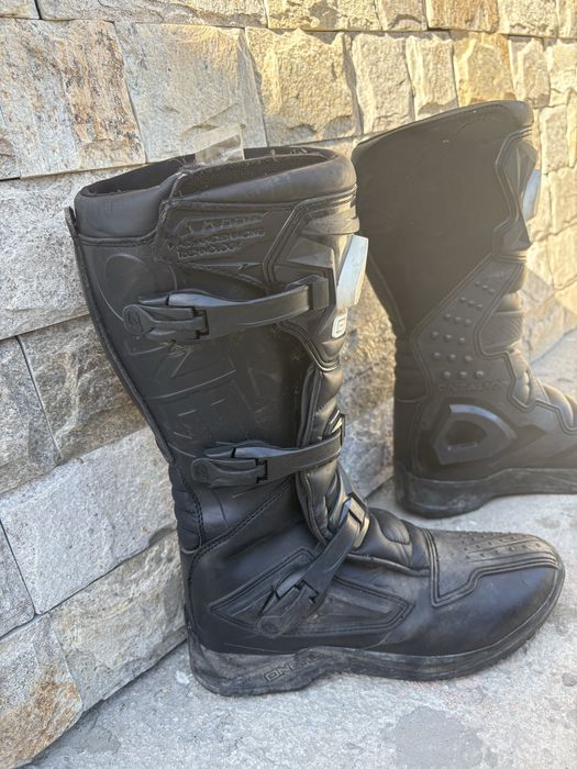 Ботуши за кросов мотор