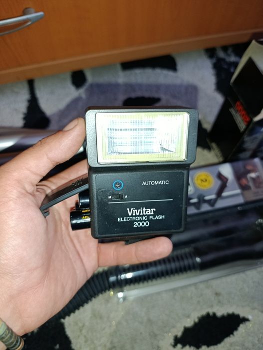 Vivitar Electronic flash 2000 automatic
