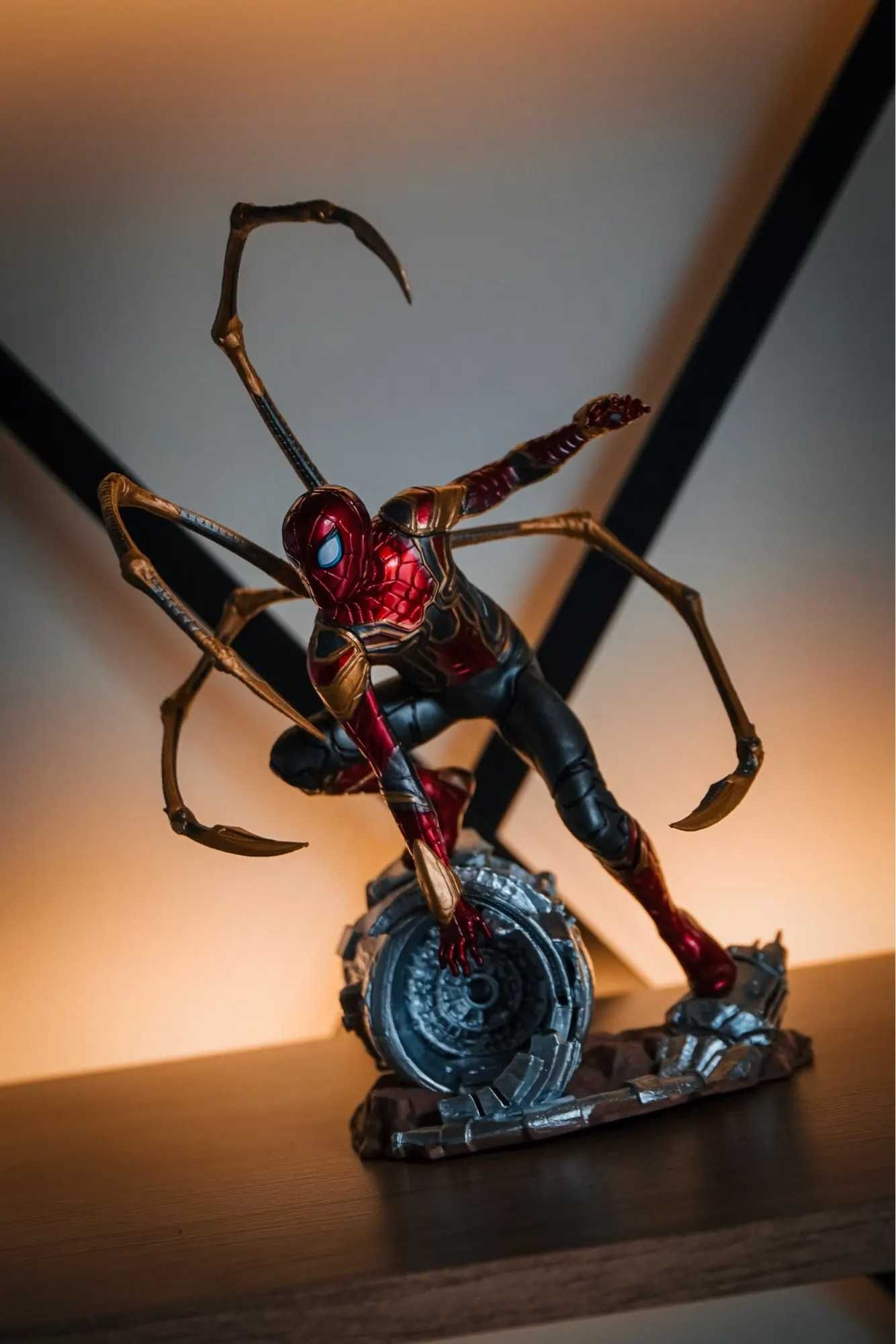 Екшън фигура : Спайдър-Мен (Spider-Man)