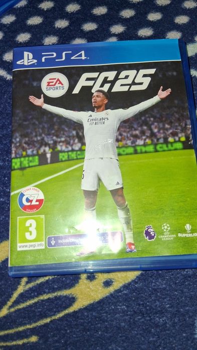 vând cd ps4 de FC 25