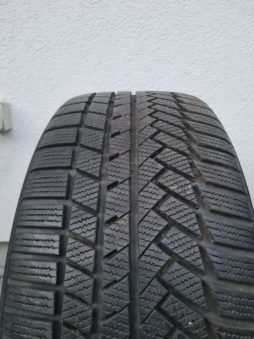 Vând o anvelopa de iarna 275/40/20