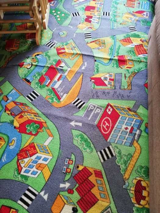 Curatare, igienizare Canapele, colțare, covoare, tapiterii auto. Etc