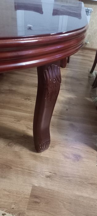 Стол и 12 стульев