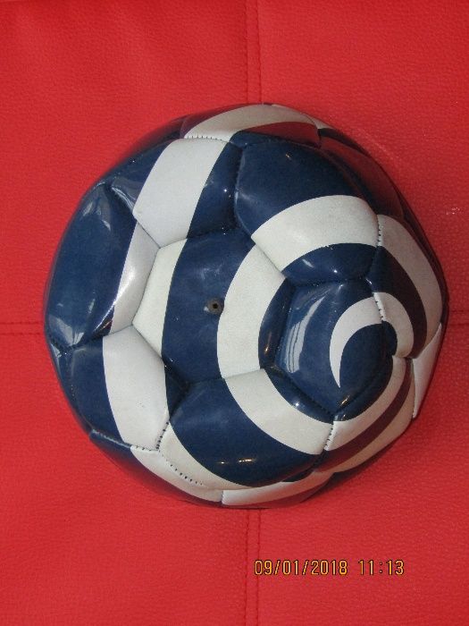футболна топка с логото на Пепси