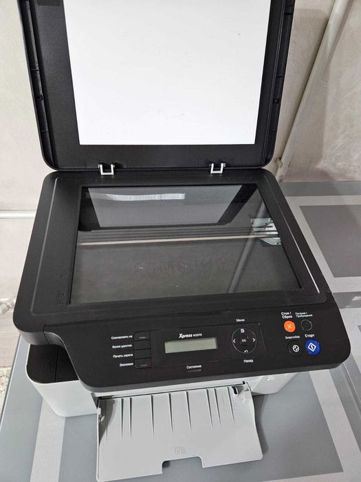 Принтер SAMSUNG Xpress M2070