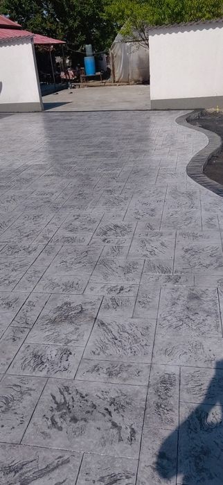 Beton amprentat/vertical
