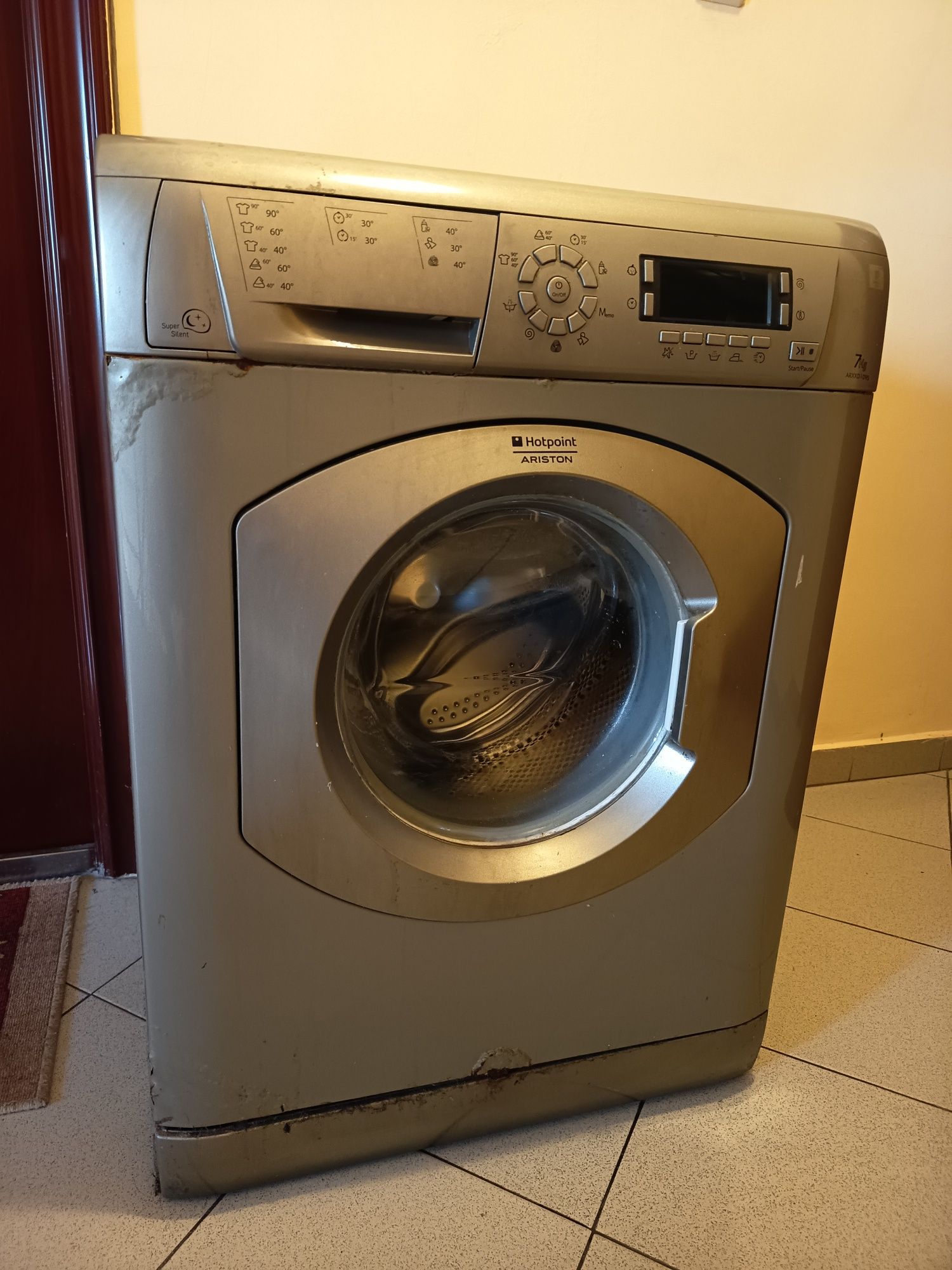 Пералня Hot point Ariston
