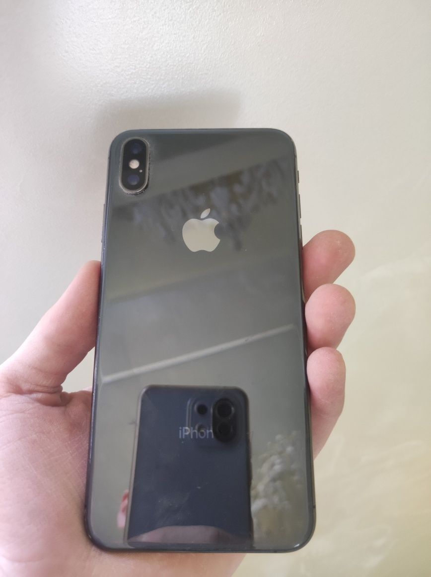 iPhone xs max sotiladi