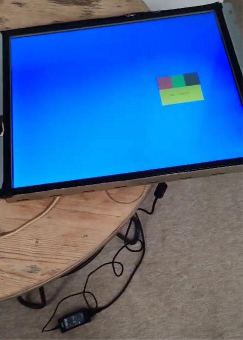 Monitoare profesionale 19”cu touch screen 3M