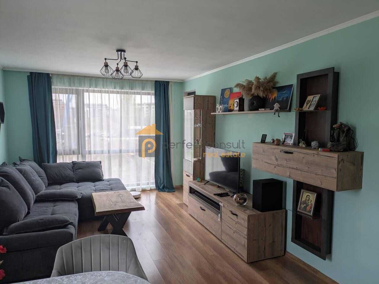 Продава се Тристаен апартамент в Пловдив, Христо Смирненски - 118 кв.м за 1806 €/кв.м - Снимка #1