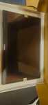 Monitor portabil cu ecran tactil