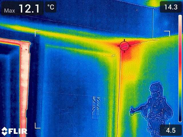 Termografie si testare etansare la aer cu usa suflanta (blower door)