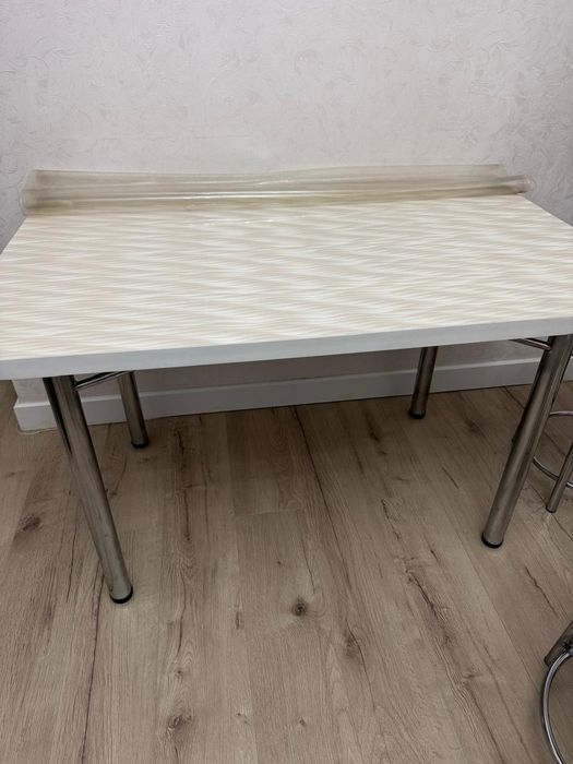 Продам стол, б/у