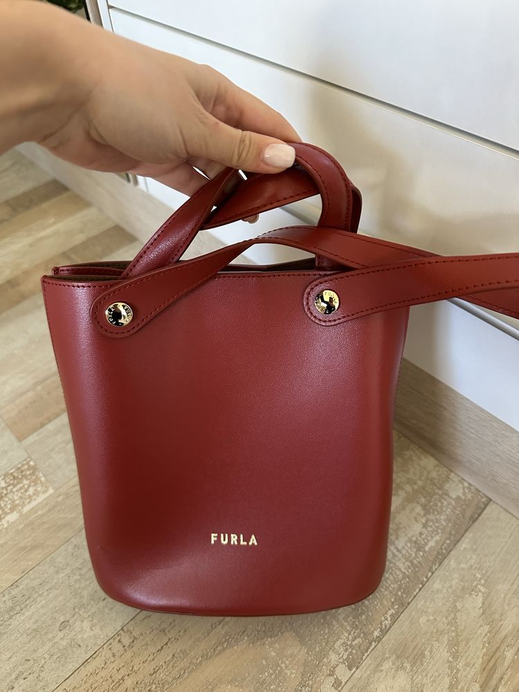 Чанта Furla