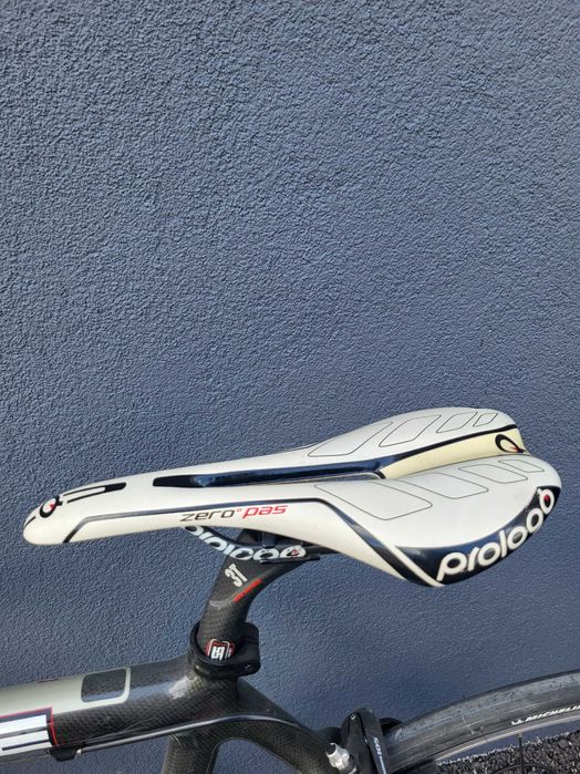 Bicicleta Cursiera Cadru Carbon Cluj