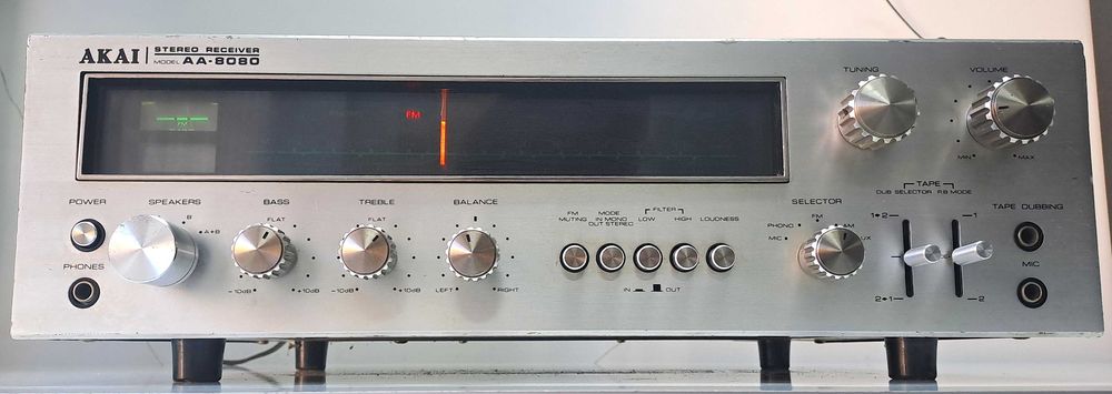 AKAI AA 8080 muzica vintage amplituner cu scala si ace muzica analog