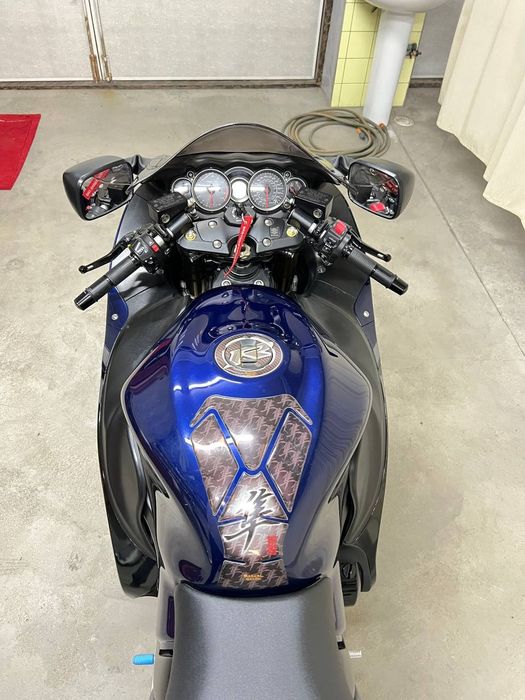 Продаётся мотоцикл Suzuki Hyabusa