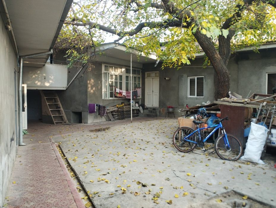 Uy sotiladi ishtabda 5.38 sotix