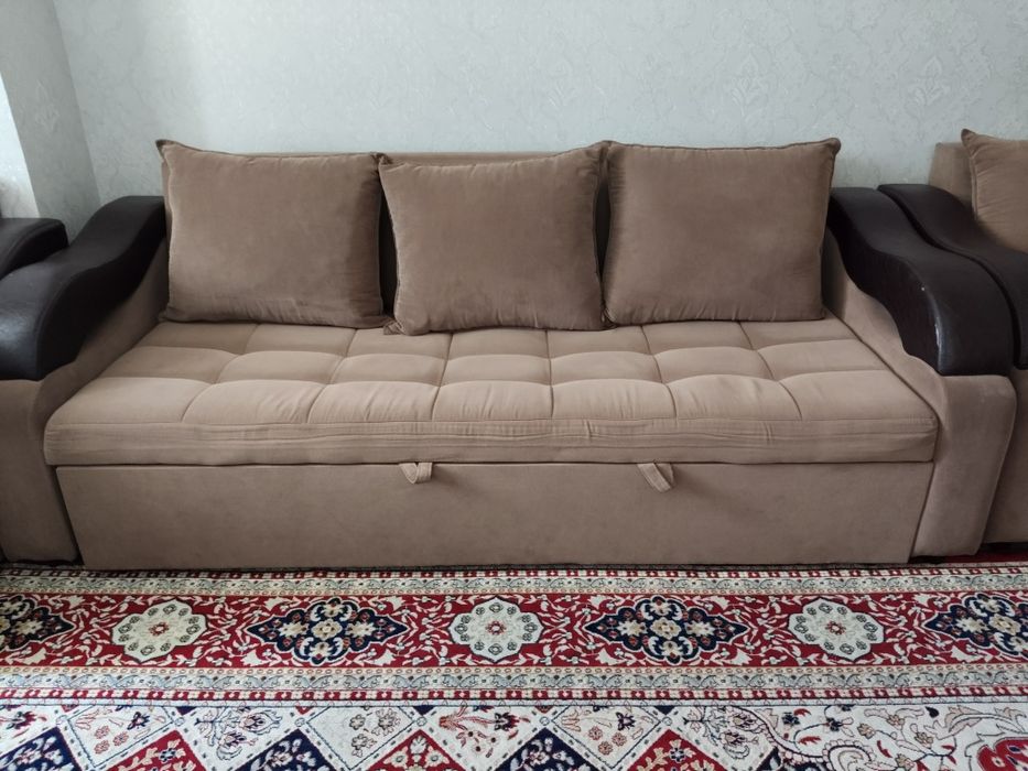 Мебель для гостинной, Диван  раскладной, с креслом.